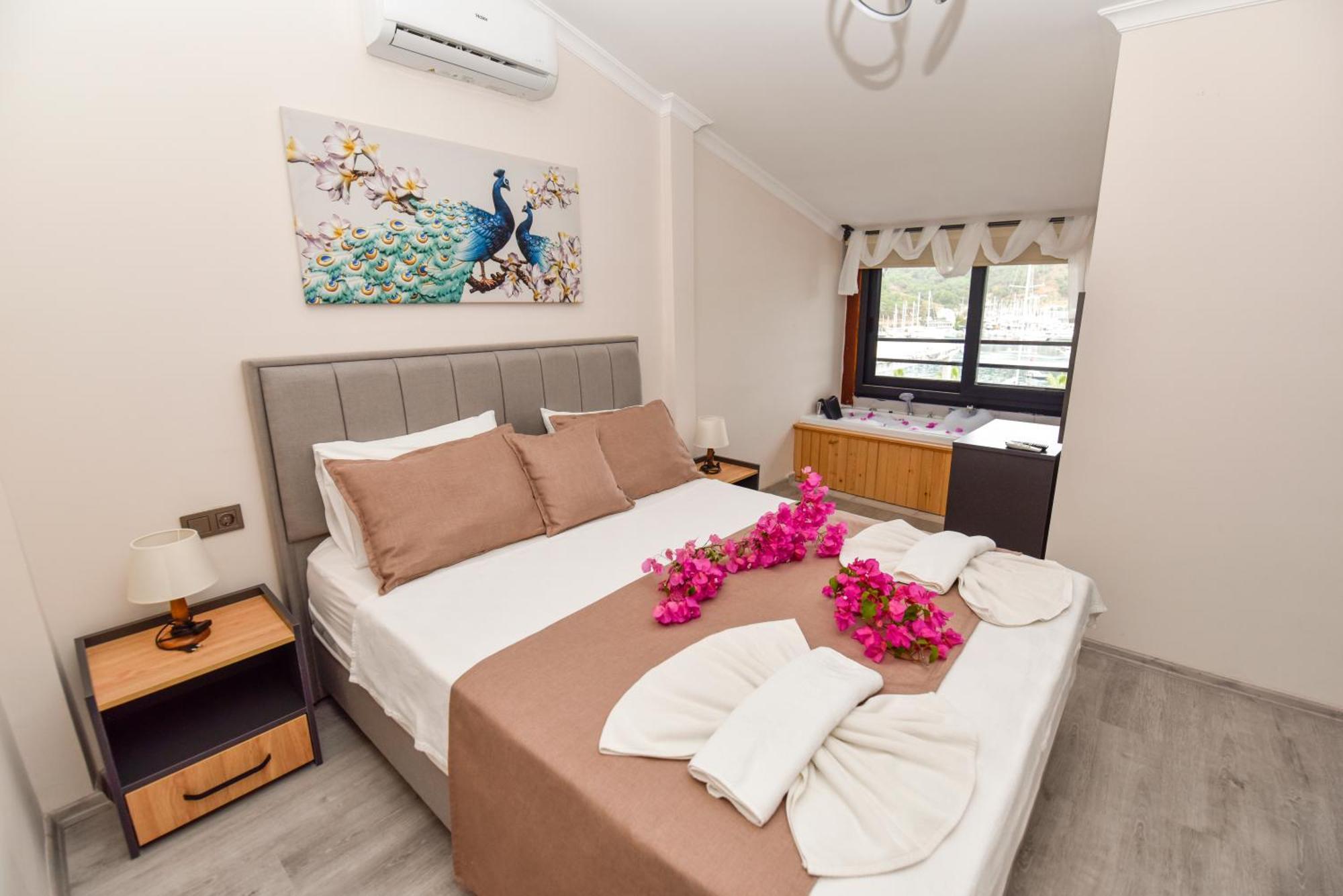 Mykonut Boutique Suites Fethiye Bagian luar foto