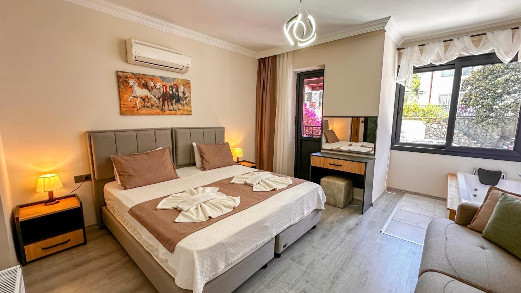 Mykonut Boutique Suites Fethiye Bagian luar foto