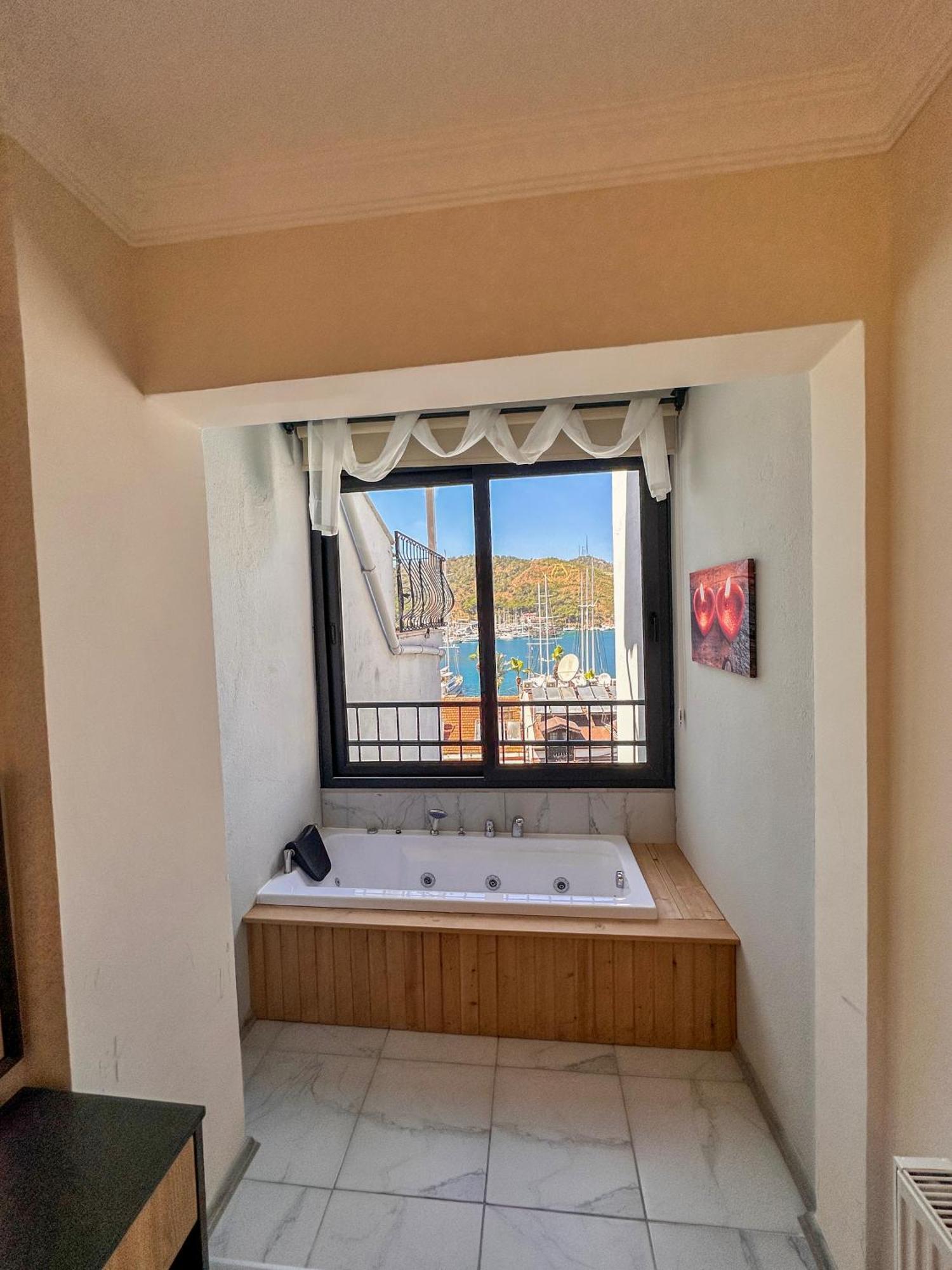 Mykonut Boutique Suites Fethiye Bagian luar foto